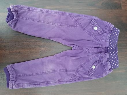 Fialové zateplené rifle, 98