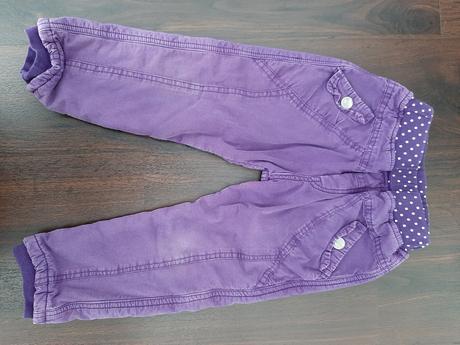 Fialové zateplené rifle, 98