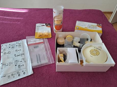 Odsávačka mateřského mléka,