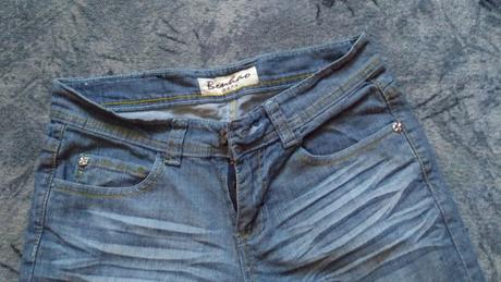 Riflové tříčtvrteční kalhoty, 28