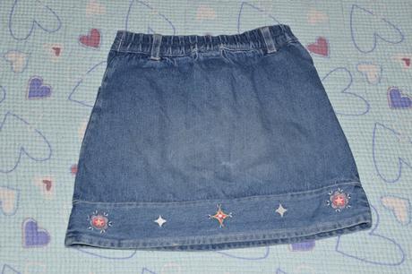Džínová, riflová sukně s výšivkami, 110