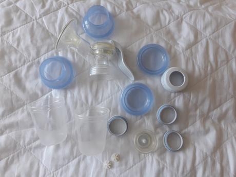 Ruční odsavacka avent, 