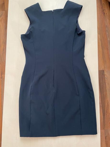 Pouzdrové šaty, vel není cca s, měřte, s