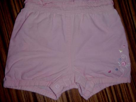 Krepové šaty a vyšívané růžové lacl kraťásky, debenhams,62