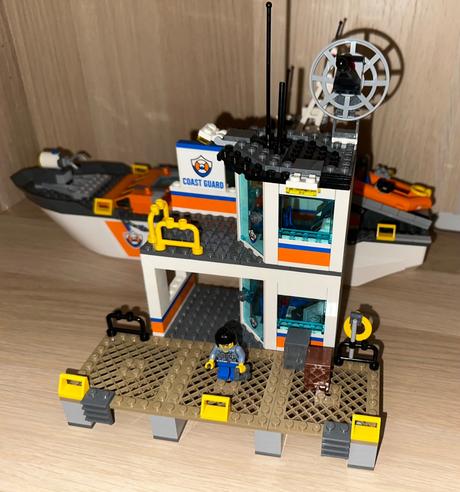 Lego city 60167 základna pobřežní hlídky,