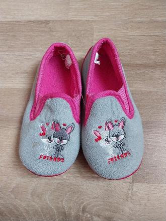 Dívčí bačkůrky., 27