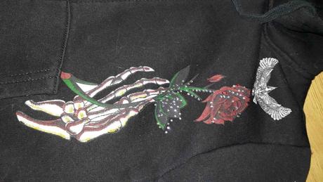 Mikina vel 128 s kaminkovou aplikaci a obrazky, 128