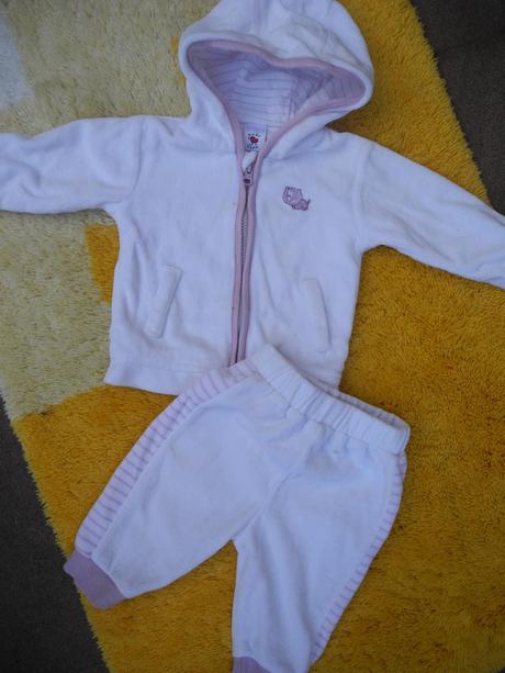 Sametová souprava, c&a,62