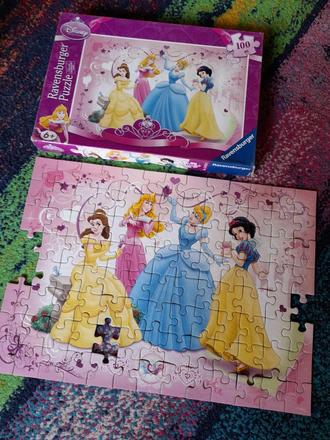 Puzzle princezny-chybí 4 dílky disney, 
