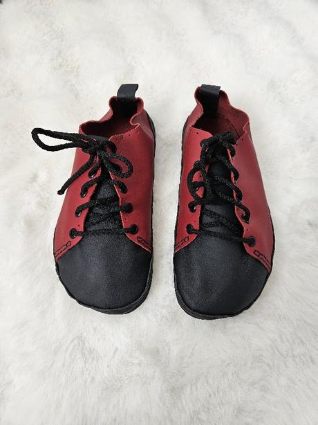 Barefoot tenisky, červeno-černé, 37
