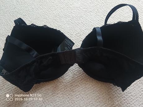 Podprsenka zn."h&m" vel."80d", h&m,80d