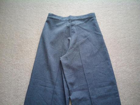 Elegantní šedé kalhoty, 152