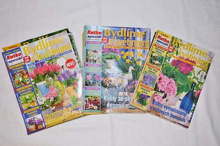Časopis bydlíme s květinami v edici katka, 