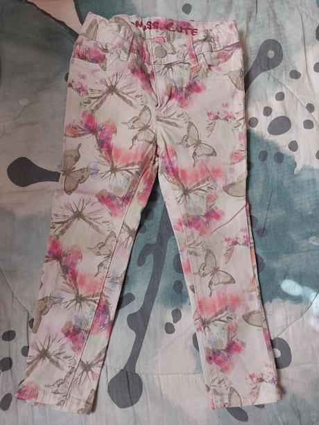 Džíny motýlci, 98