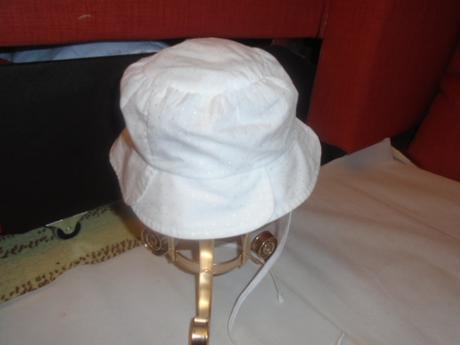 Klobouk klobouček vel 50 kytička, 50