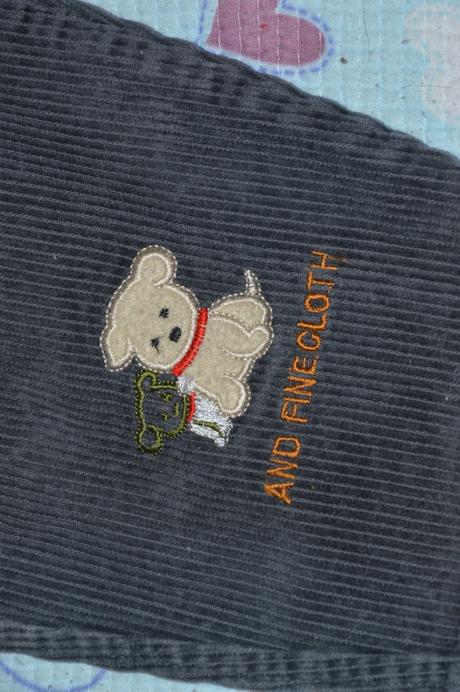 Manšestrové kalhoty s pejskem, 104