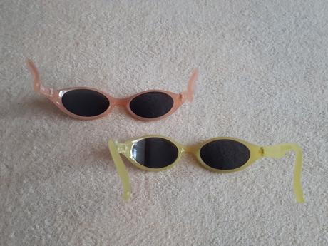 Dvoje dětské sluneční brýle, vel.2-4roky,