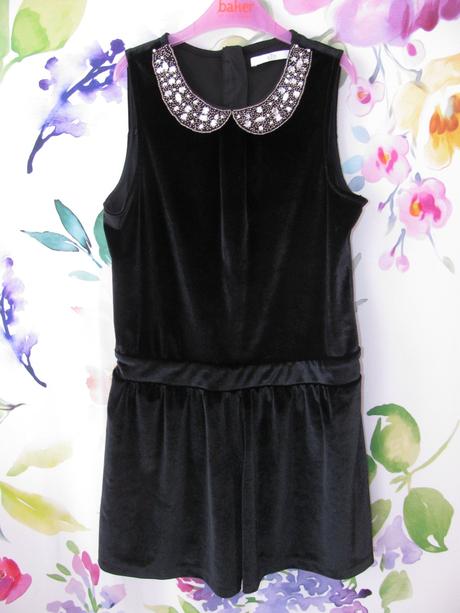 Sváteční černý velurový kraťasový overal, marks & spencer,146