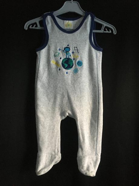 Vel. 62 sametové dupačky s kosmonautem, 62