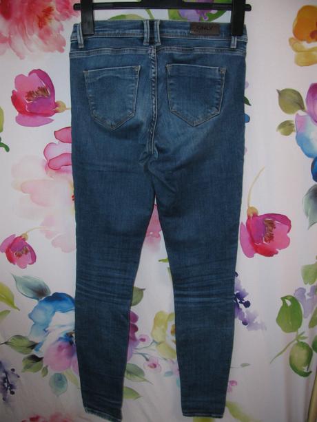 Elastické úzké skiny, džíny only, lehce trhané, only,32