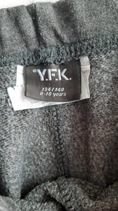 Šedé tepláky 134-140, kik,134