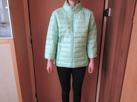 Nová pěkná zelená prošívaná bunda, 152