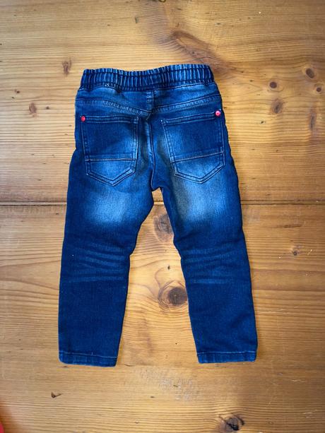 Tmavě modré jemné rifle, lupilu,98