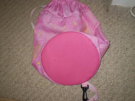 Pěkný vak na tělocvik apod., popruhy na záda,