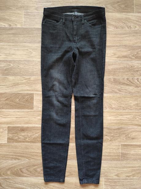 Džíny, 38