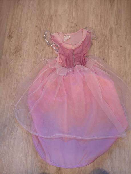 Saty na karneval 92-104, 