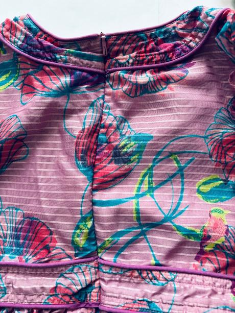 Ob/ šaty letní - v.8/9 let, 134