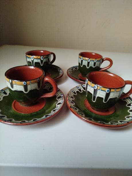 Sada hrnečky s podšálky, 
