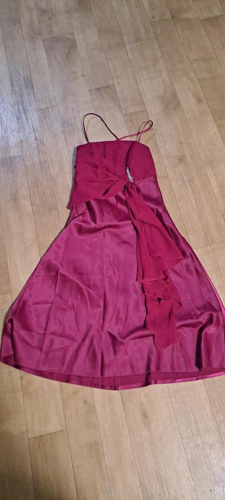 Společenské šaty, 38