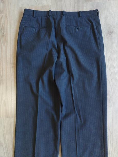 Pánský oblek vel 50, l