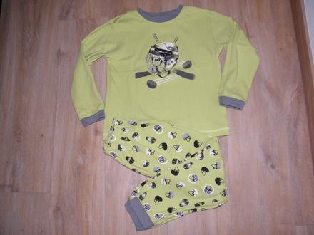Chlapecké "hokejové" pyžamo zn. wolf vel.128, wolf,128