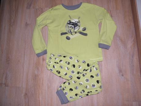 Chlapecké "hokejové" pyžamo zn. wolf vel.128, wolf,128