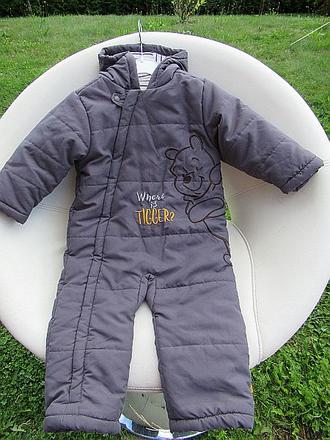 Kombinéza, disney,86