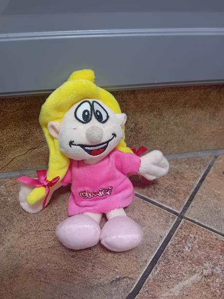 Plyšová panenka olmíci, 