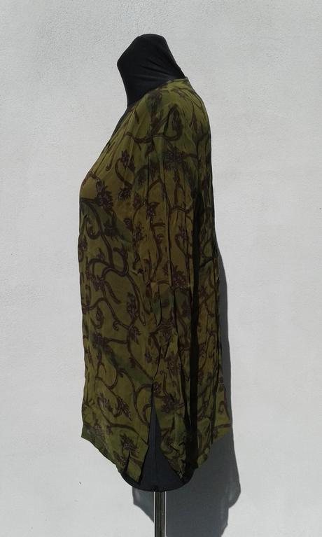 Lehká poloprůsvitná blůzka - vel.36/38, m