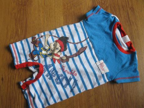 Letní overálek s pirátem, 74