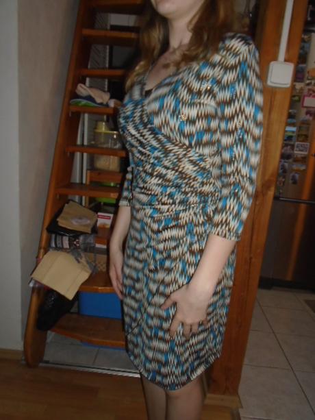 Krásné luxusní šaty křížení vel s, s