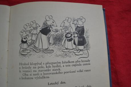 Retro kniha povídky o zvířátkách,