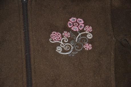 128 134 hnědá fleesová mikina s výšivkou, lupilu,128