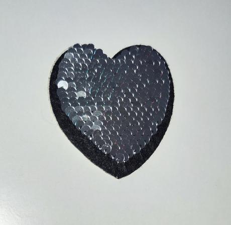 Přívěsky na tkaničky, zažehlovačka, 