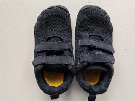 Barefoot tenisky, 32