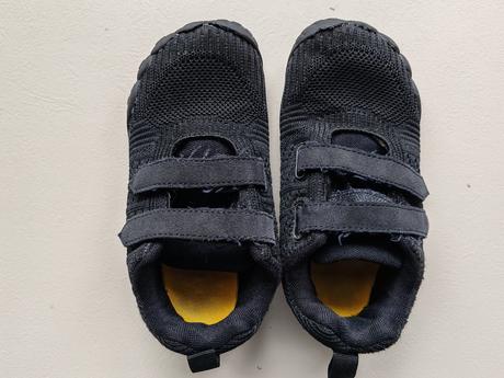 Barefoot tenisky, 32