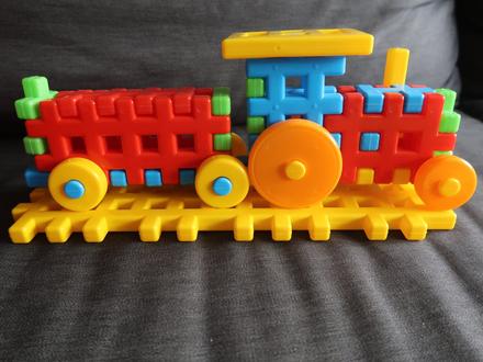 Stavebnice - vláček, 
