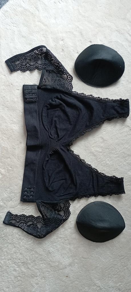 Podprsenka s krajkou vel."75b i 75c", 75b