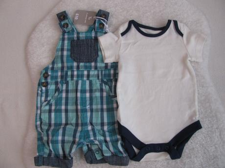 Kojenecká souprava-body+kraťasy s laclem, tu,68