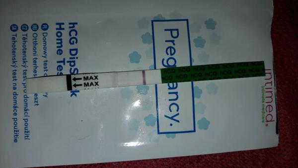 Druhá, přerušovaná čárka na testu